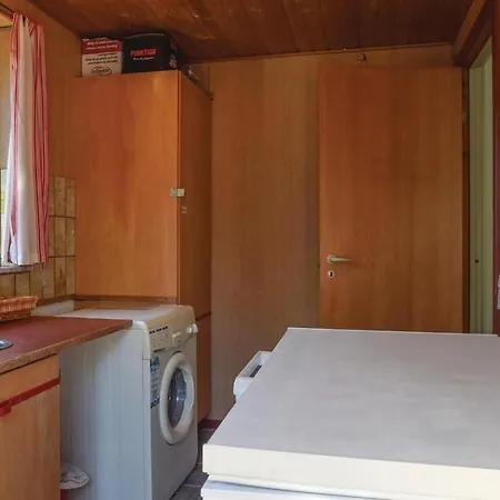 Three-bedroom Holiday In Vakantiehuis Nordenbro Vesteregn