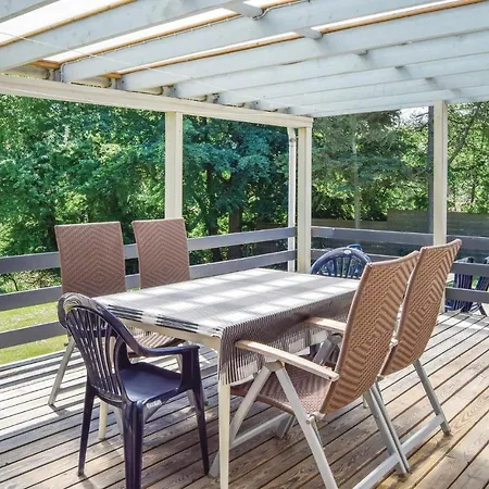 Vakantiehuis Three-bedroom Holiday In