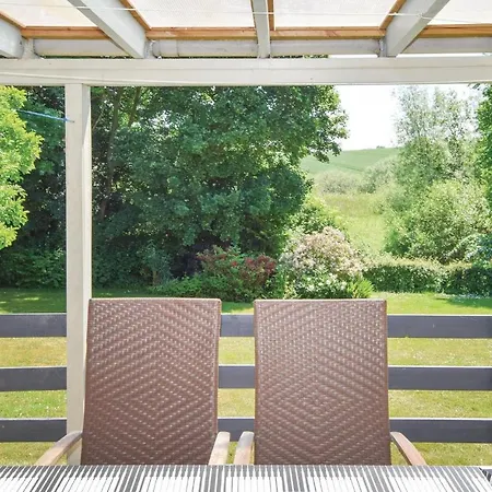 Three-bedroom Holiday In Vakantiehuis Nordenbro Vesteregn